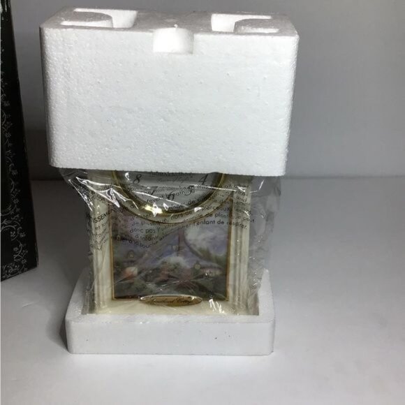 Avon - Vintage Thomas Kinkade Sweetheart Cottage Clock (battery operated) - Picture 6 of 10